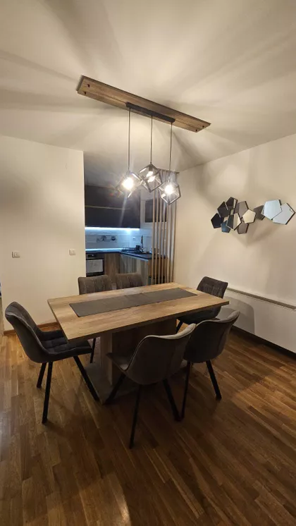 Crnogorska | 4zida.rs