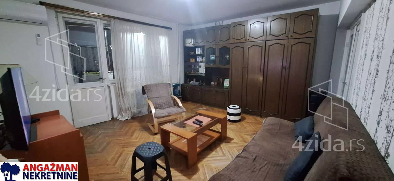 Jednoiposoban stan | 4zida