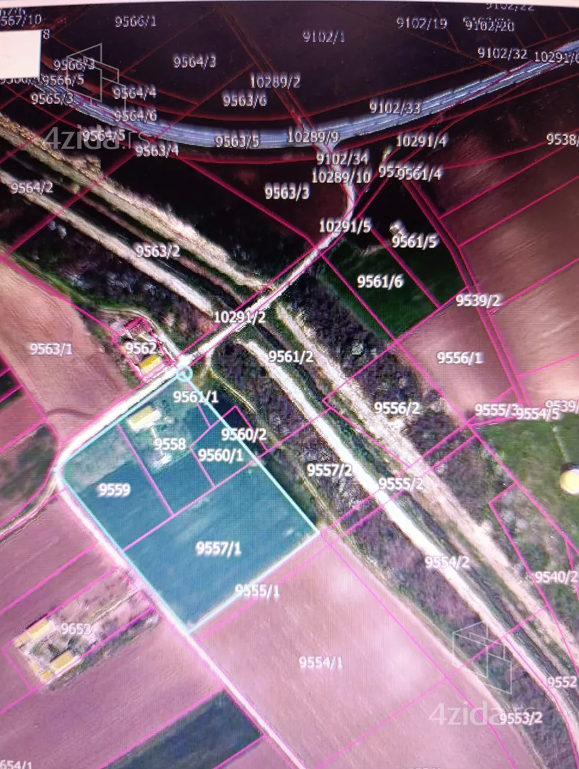 Građevinsko zemljište | 4zida