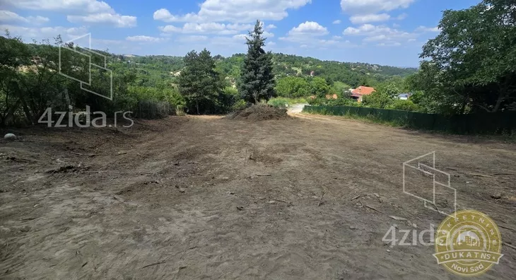 Plac | 4zida
