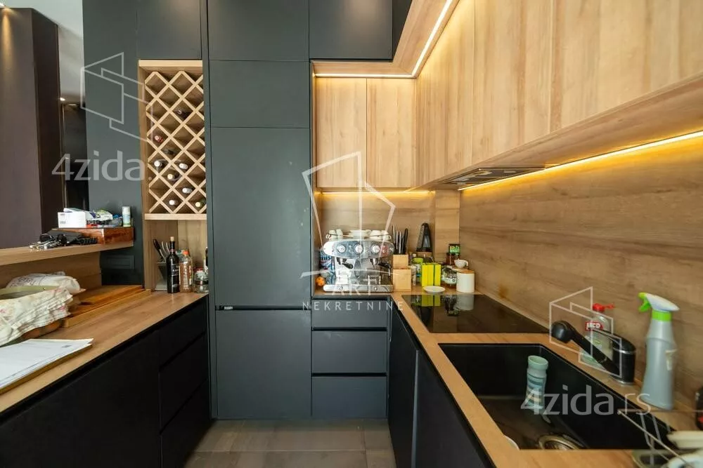 Petosoban stan | 4zida