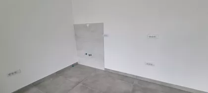 Cetinjska 1 | 4zida.rs