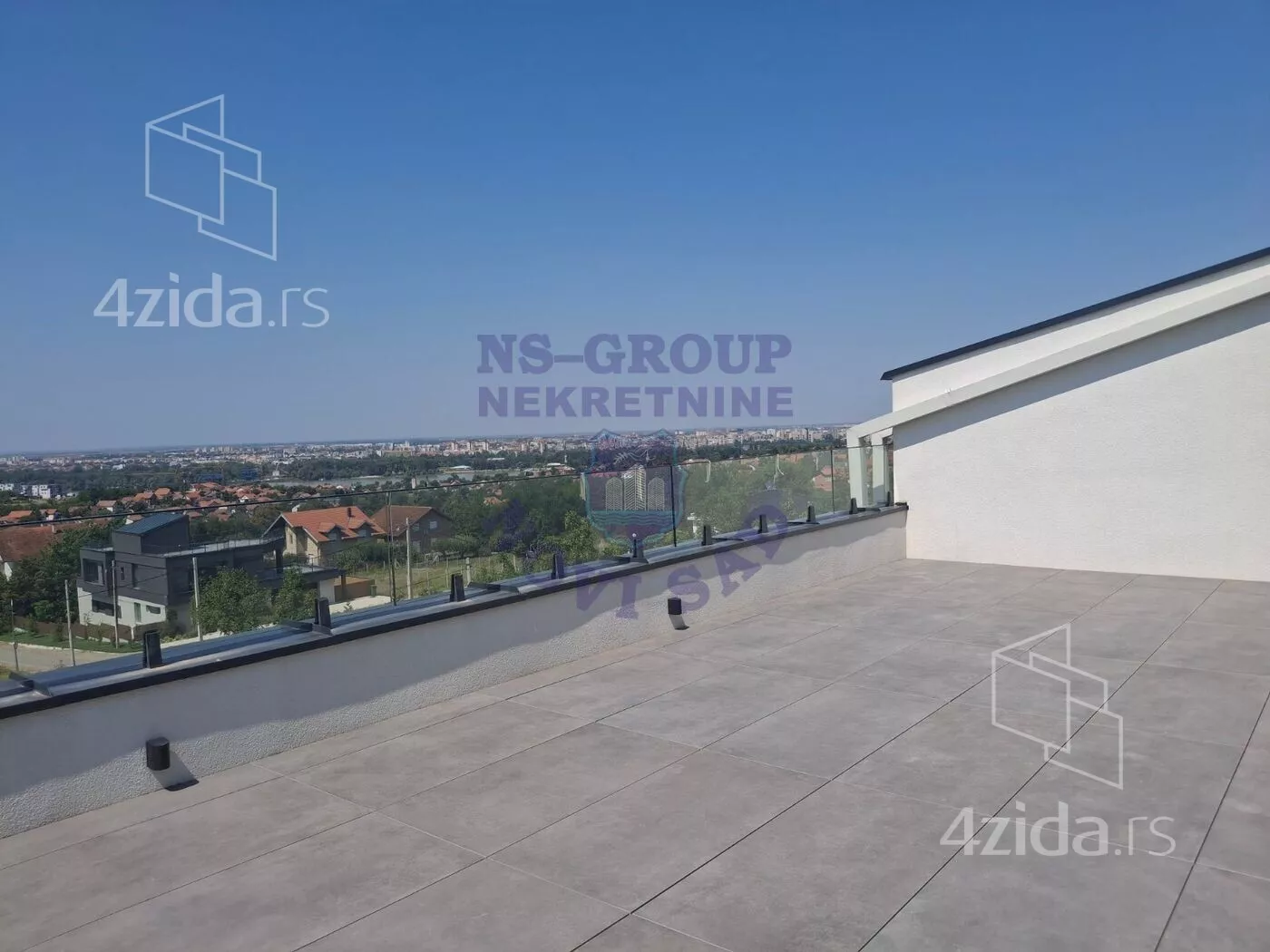 Petosoban stan | 4zida