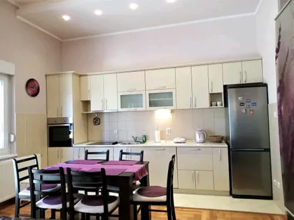 Laze Lazarevića 41 | 4zida.rs