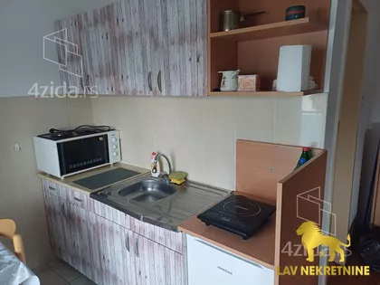 VUKA KARADŽIĆA | 4zida.rs