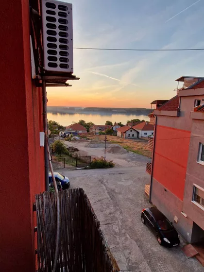 Lovačka 22b | 4zida.rs