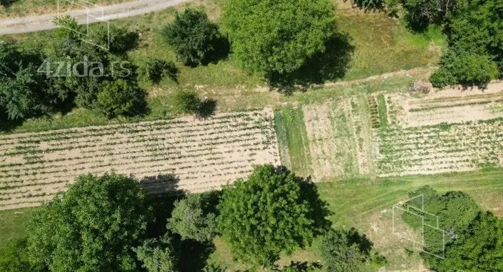 Plac | 4zida
