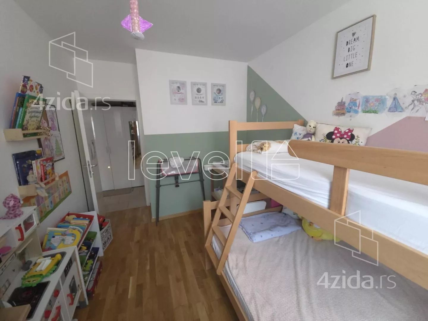 Dvoiposoban stan | 4zida