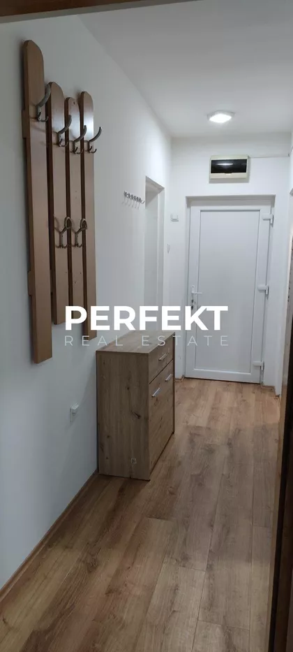 Miloša Obrenovića | 4zida.rs