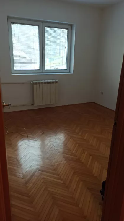 Cara Dušana | 4zida.rs