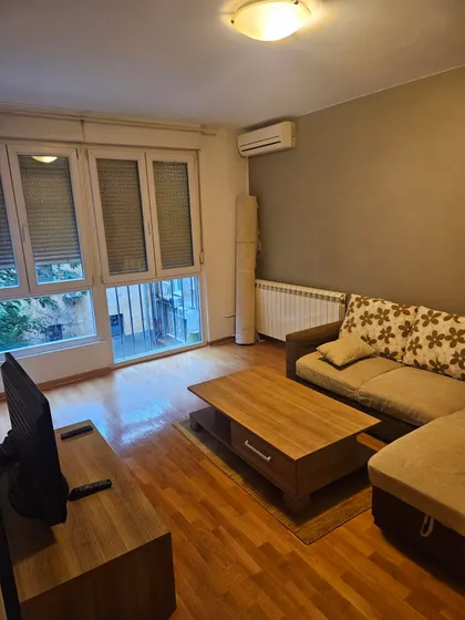 Zahumska Vukov spomenik | 4zida.rs