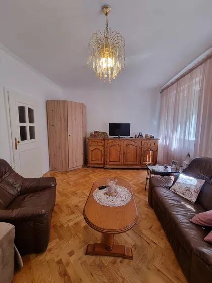 Kertvaroš | 4zida.rs