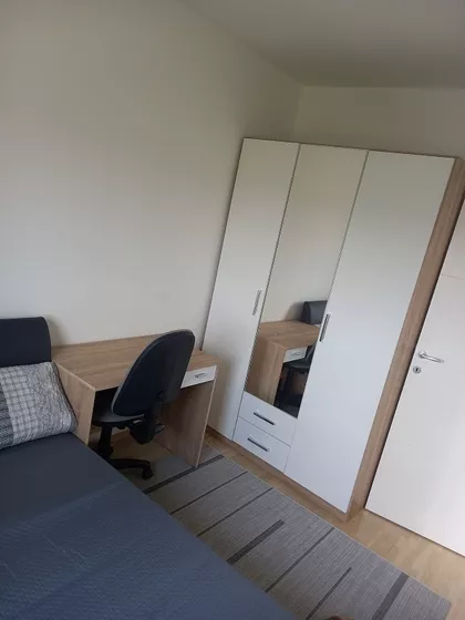 JANKA KATICA | 4zida.rs