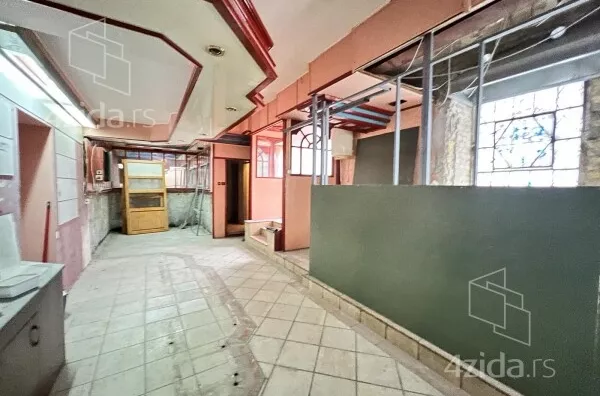 Poslovni prostor | 4zida