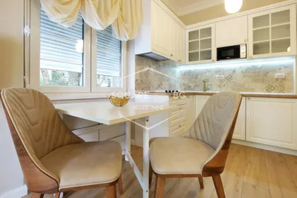 Nevesinjska | 4zida.rs