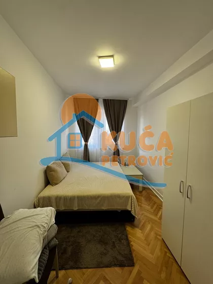Vojvode Mišića | 4zida.rs