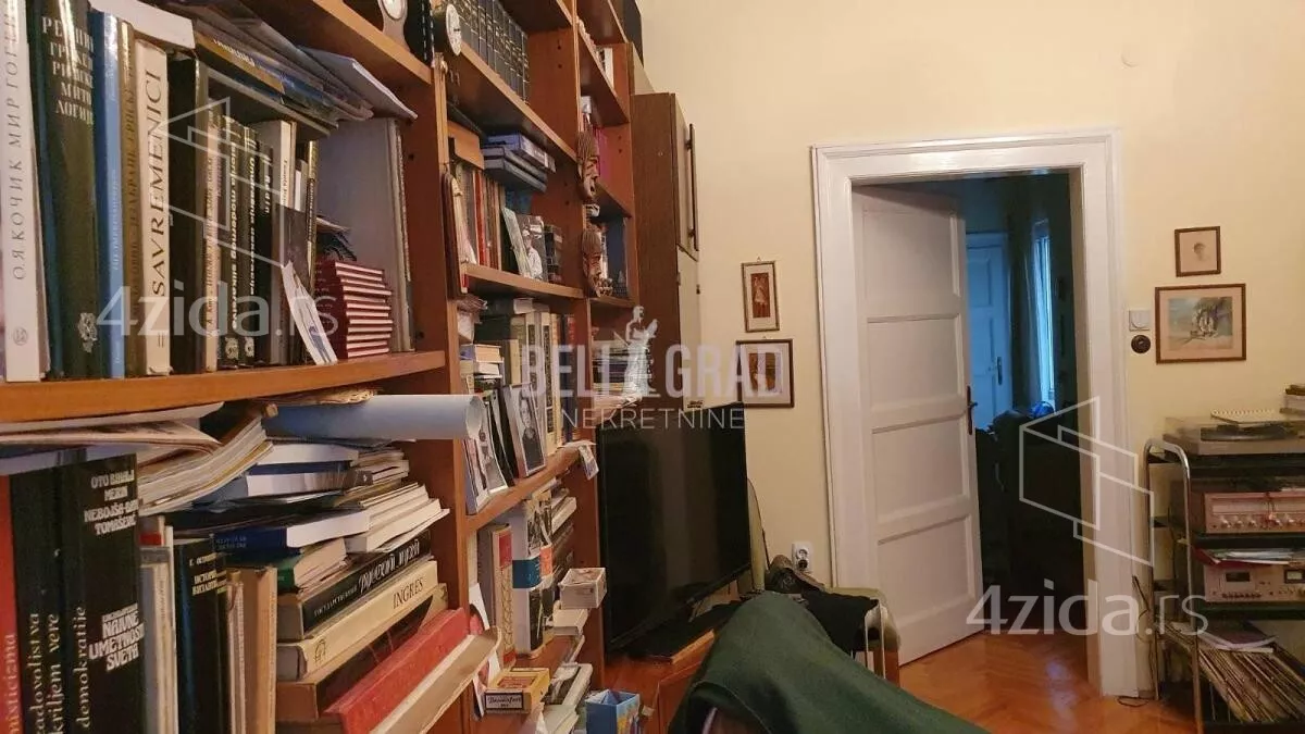 Četvoroiposoban stan | 4zida