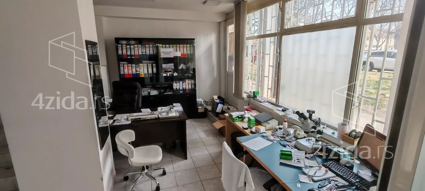 Poslovni prostor | 4zida