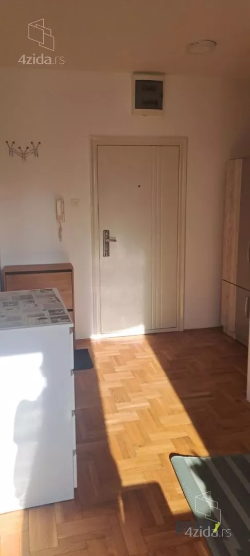Garsonjera | 4zida