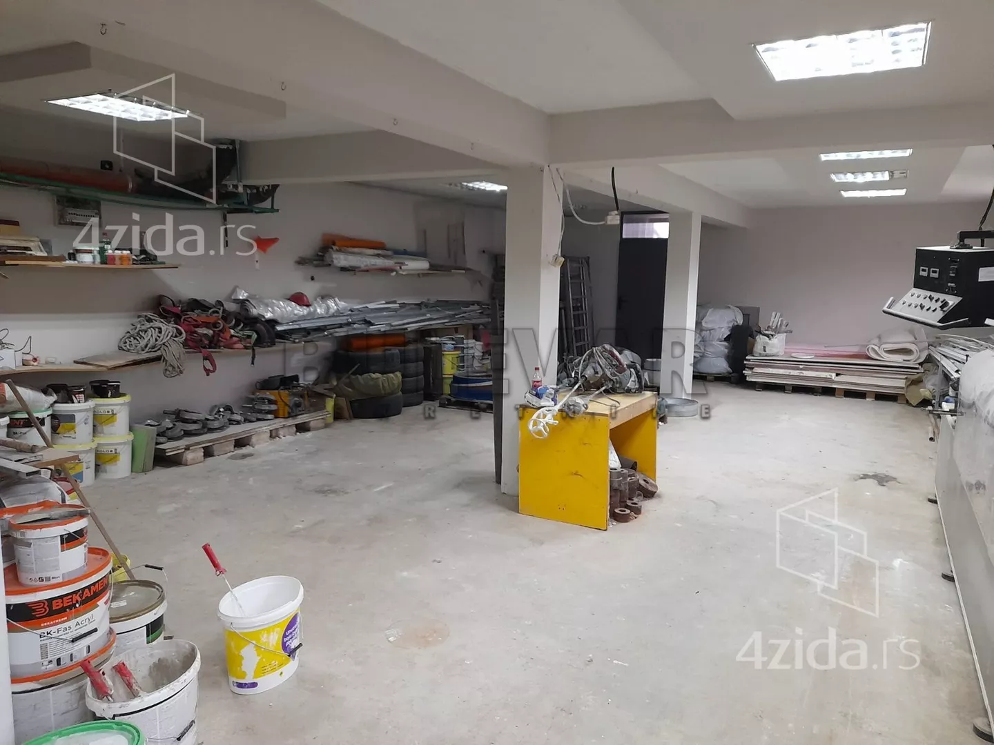 Garaža | 4zida