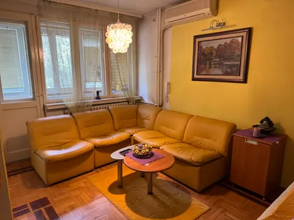 Sinđelićev Trg 26 | 4zida.rs