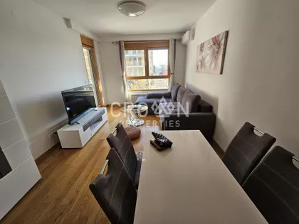 Tadije Sondermajera | 4zida.rs