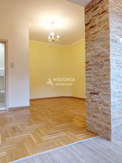 Milana Vukosa | 4zida.rs