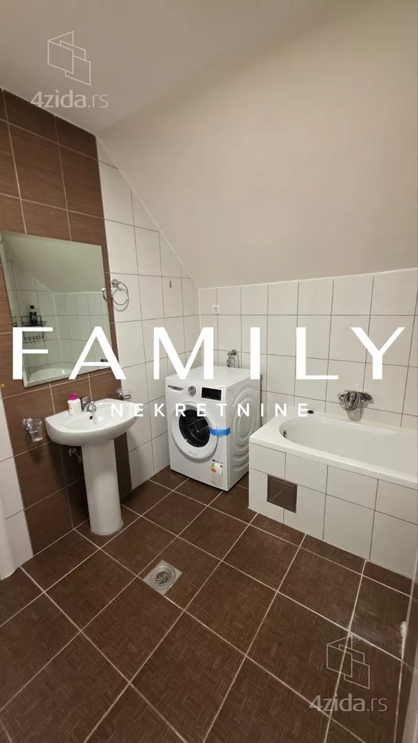 Troiposoban stan | 4zida