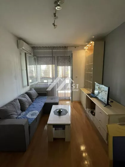 Bulevar Cara Lazara | 4zida.rs