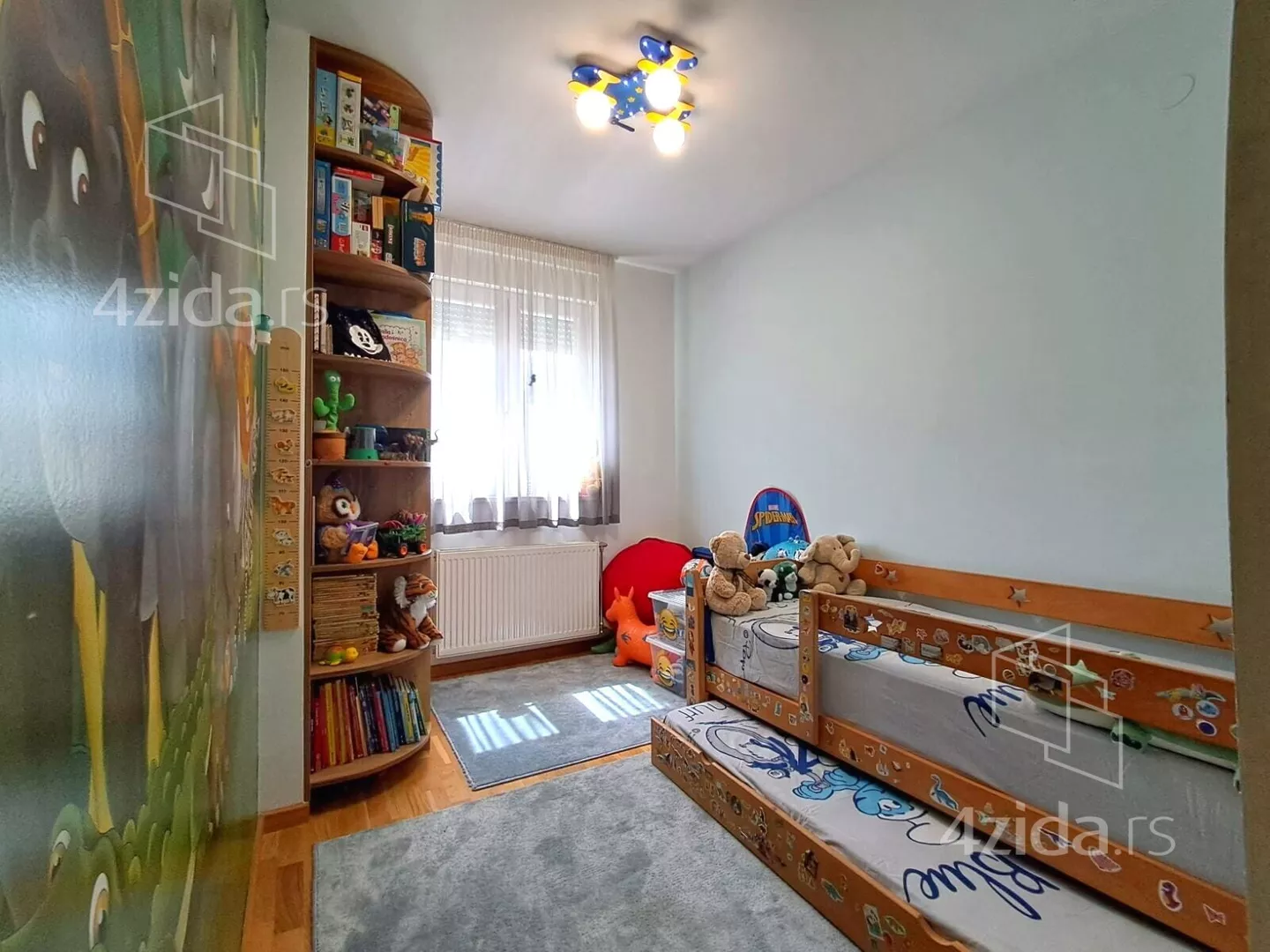 Dvoiposoban stan | 4zida