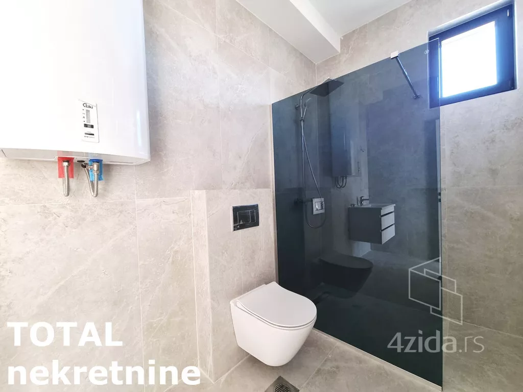 Četvoroiposoban stan | 4zida