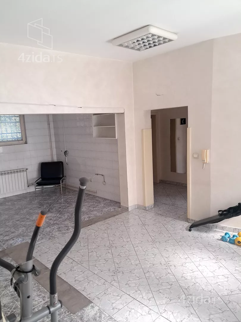 Poslovni prostor | 4zida