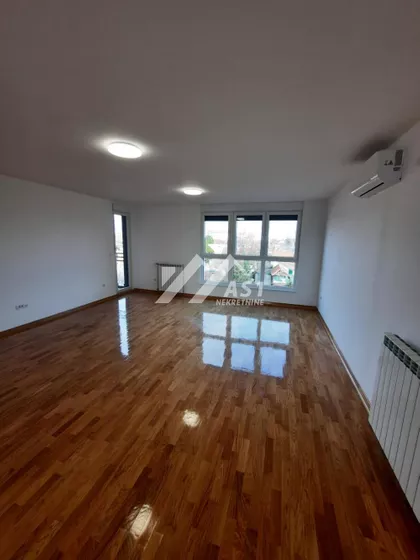 Jastrebačka | 4zida.rs