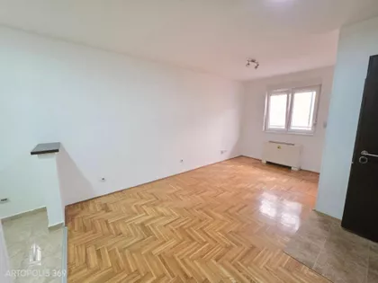 Rade Končara | 4zida.rs