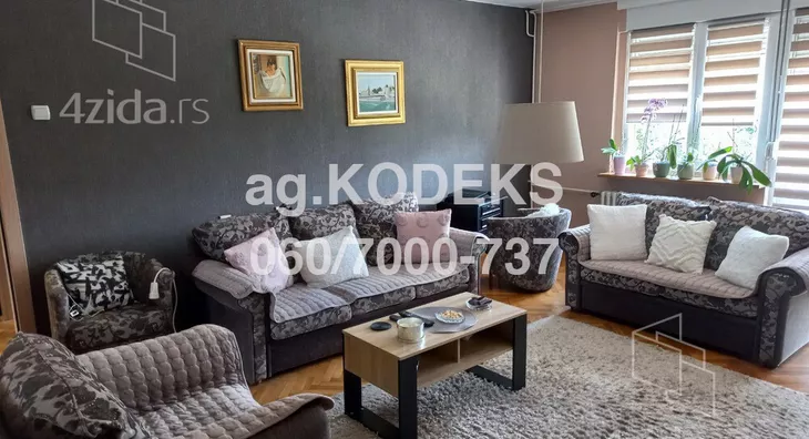 Četvorosoban stan | 4zida