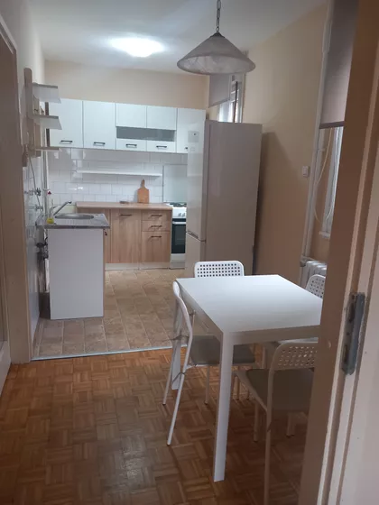 Šesnaestog Oktobra 15 | 4zida.rs