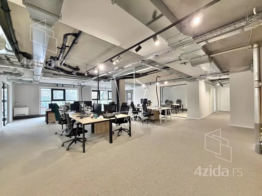 Poslovni prostor | 4zida