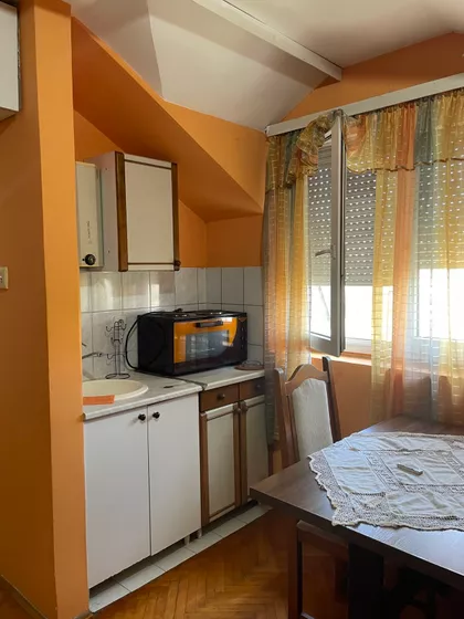 Sremska 17 | 4zida.rs