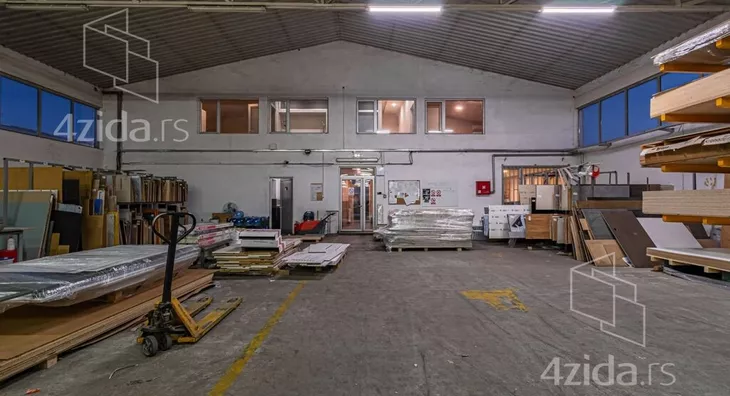 Poslovni prostor | 4zida