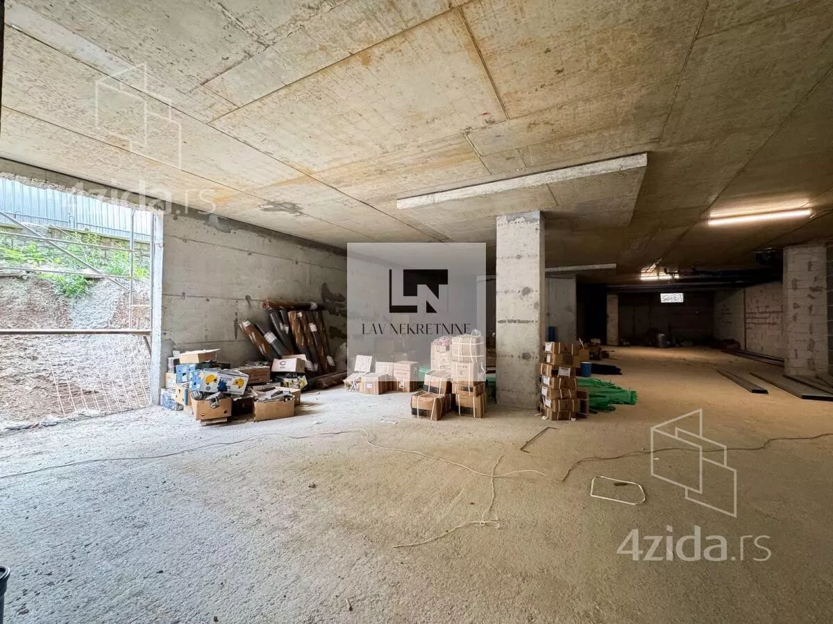 Lokal | 4zida