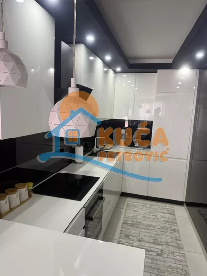 Jovana Ristića | 4zida.rs