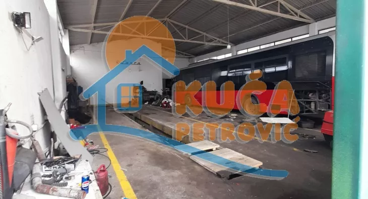 Lokal | 4zida