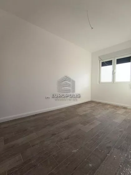 Milenka Pevca | 4zida.rs