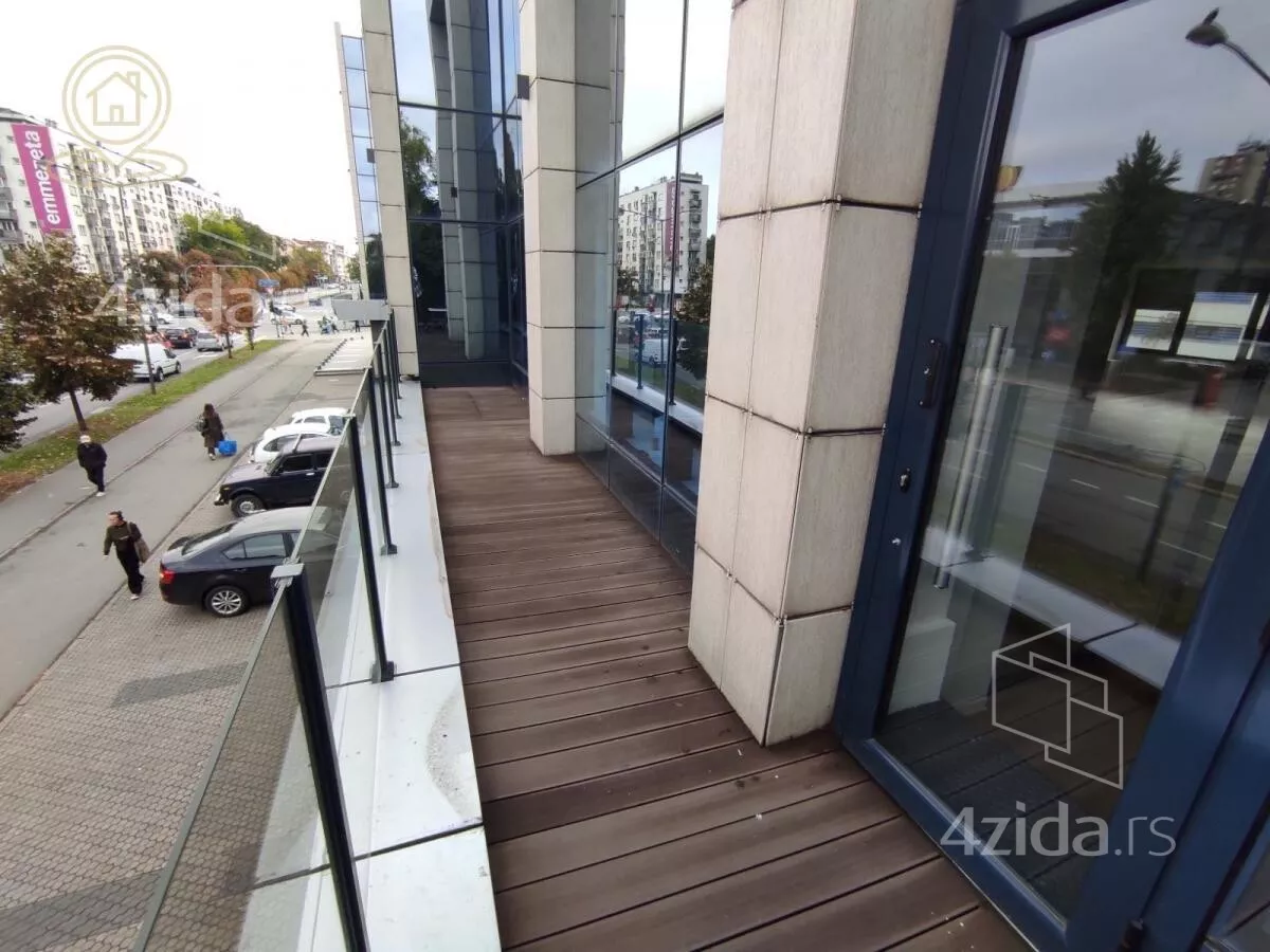 Poslovni prostor | 4zida