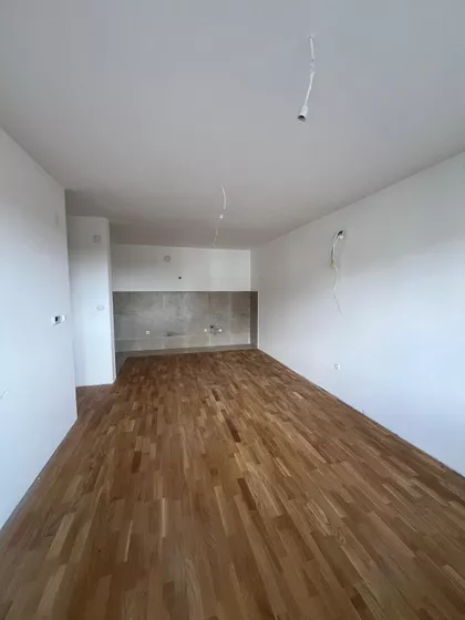 Stari Banovci | 4zida.rs