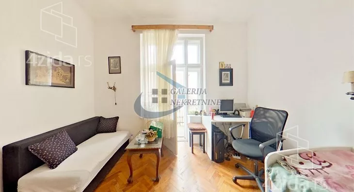 Četvoroiposoban stan | 4zida