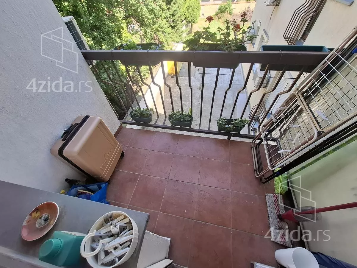 Garsonjera | 4zida