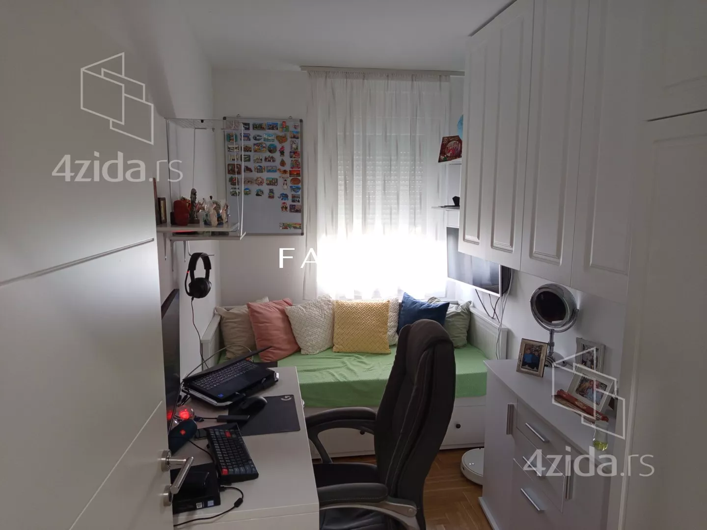 Dvoiposoban stan | 4zida