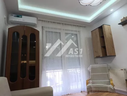 Vuka Karadžića | 4zida.rs