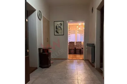 Prvomajksa | 4zida.rs